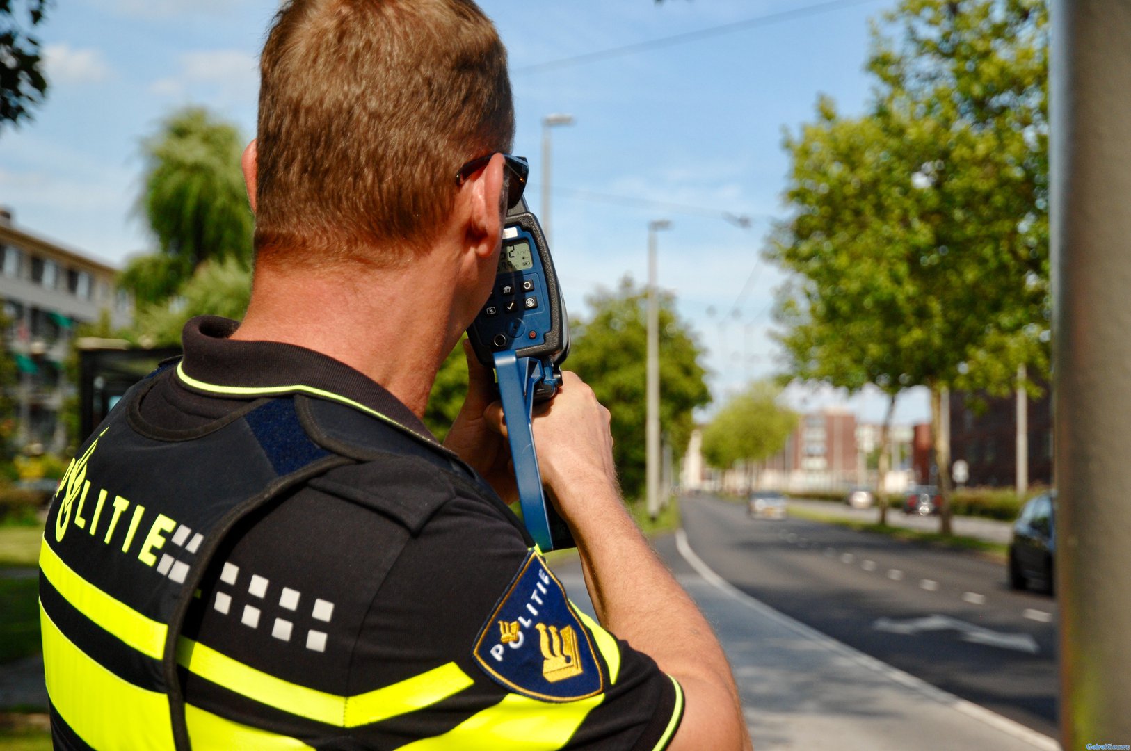 Man met ‘race licentie’ rijdt meer dan 50 km/uur te hard: rijbewijs kwijt