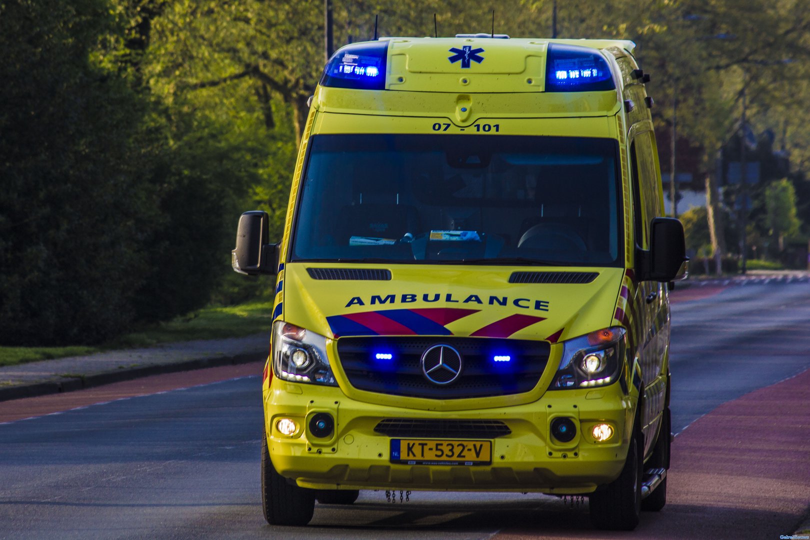 Fietser overleden na val in de sloot