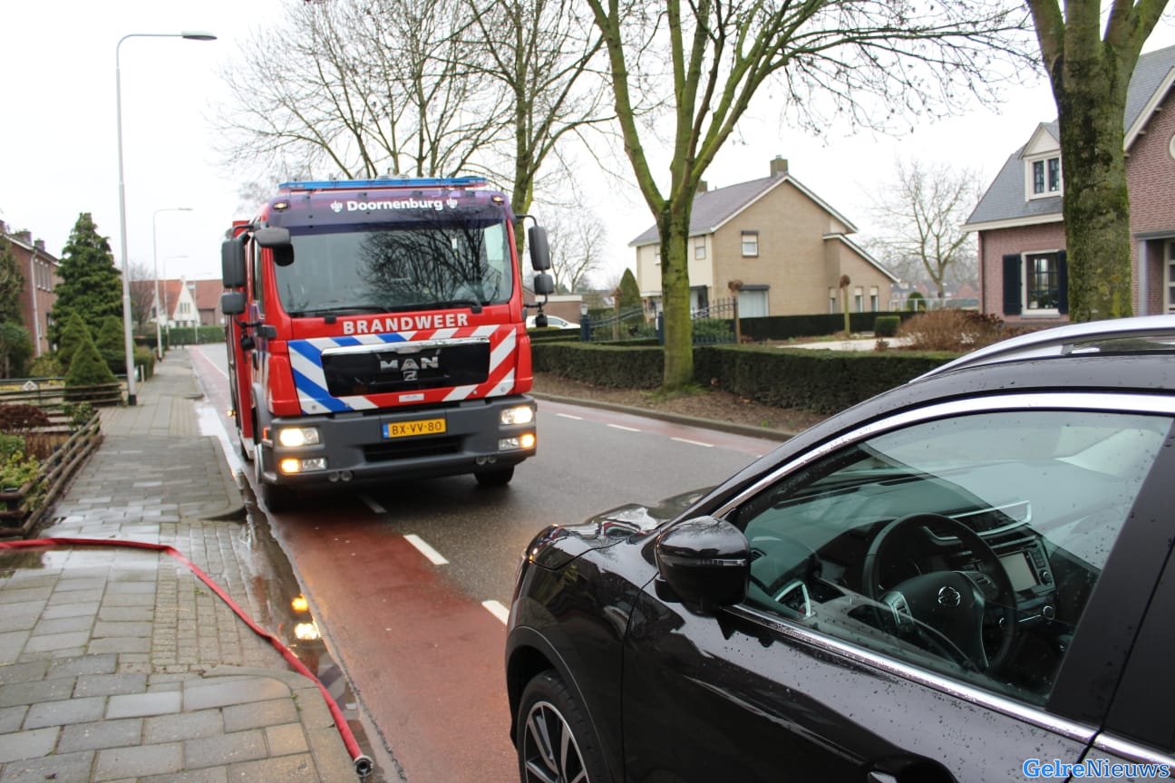 Brandweer rukt uit voor gesprongen leiding in kelder