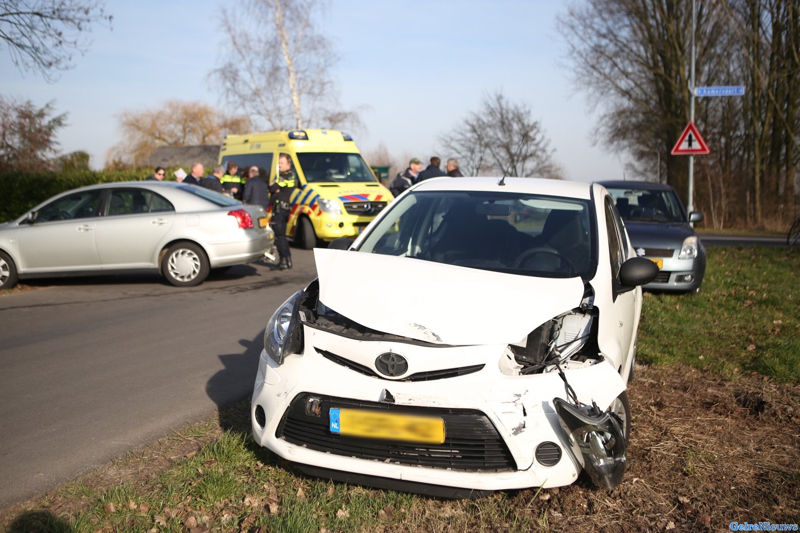 Lichtgewonde door ongeval tussen twee auto’s in Huissen