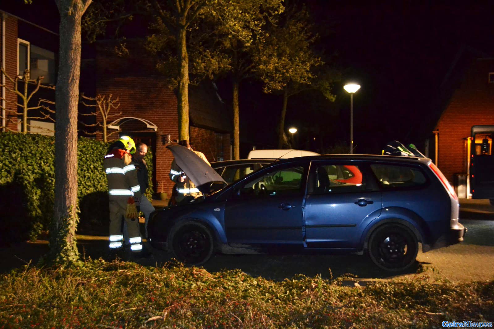 Brandweer rukt uit voor autobrand in Huissen