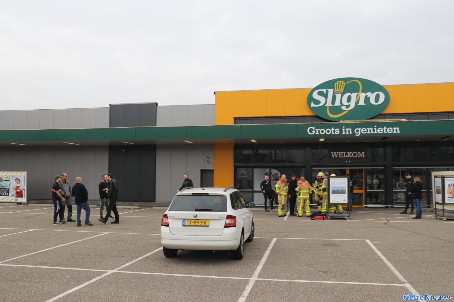 Sligro in Apeldoorn ontruimd na lekkage in koelinstallatie