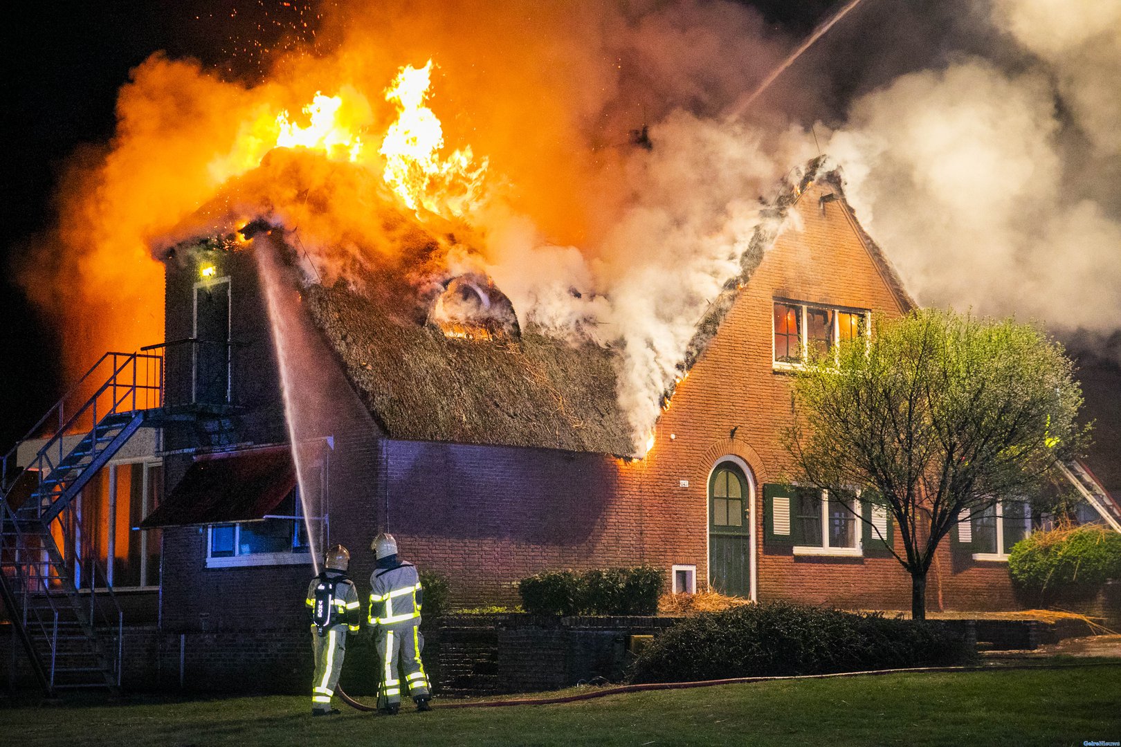 Grote brand bij Leger des Heils in Ugchelen