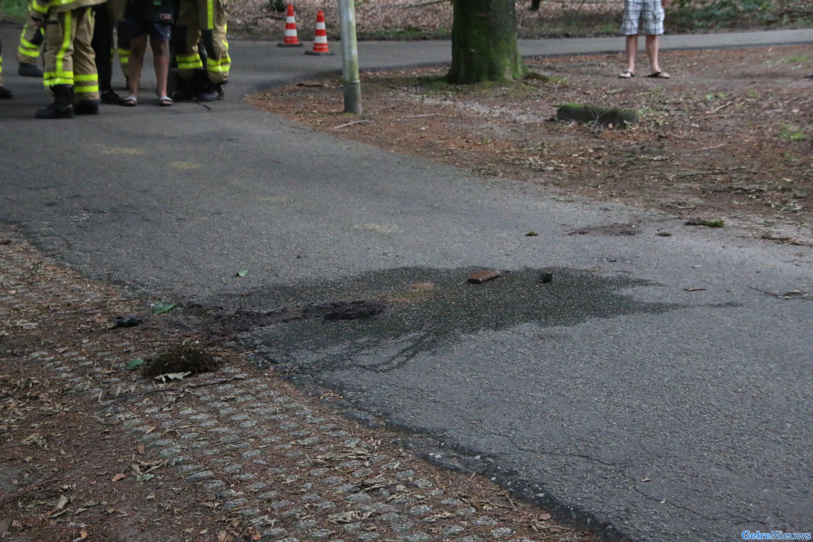 Fosforgranaat gevonden en op straat geëxplodeerd