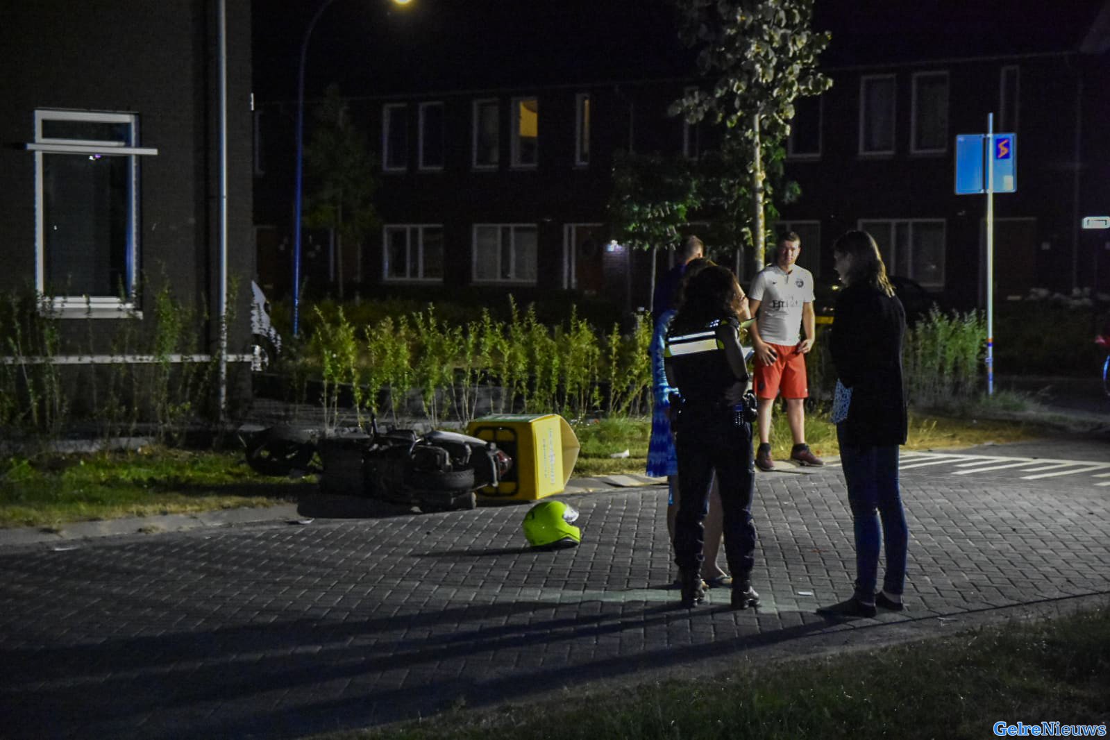 Pizzakoerier gewond na aanrijding