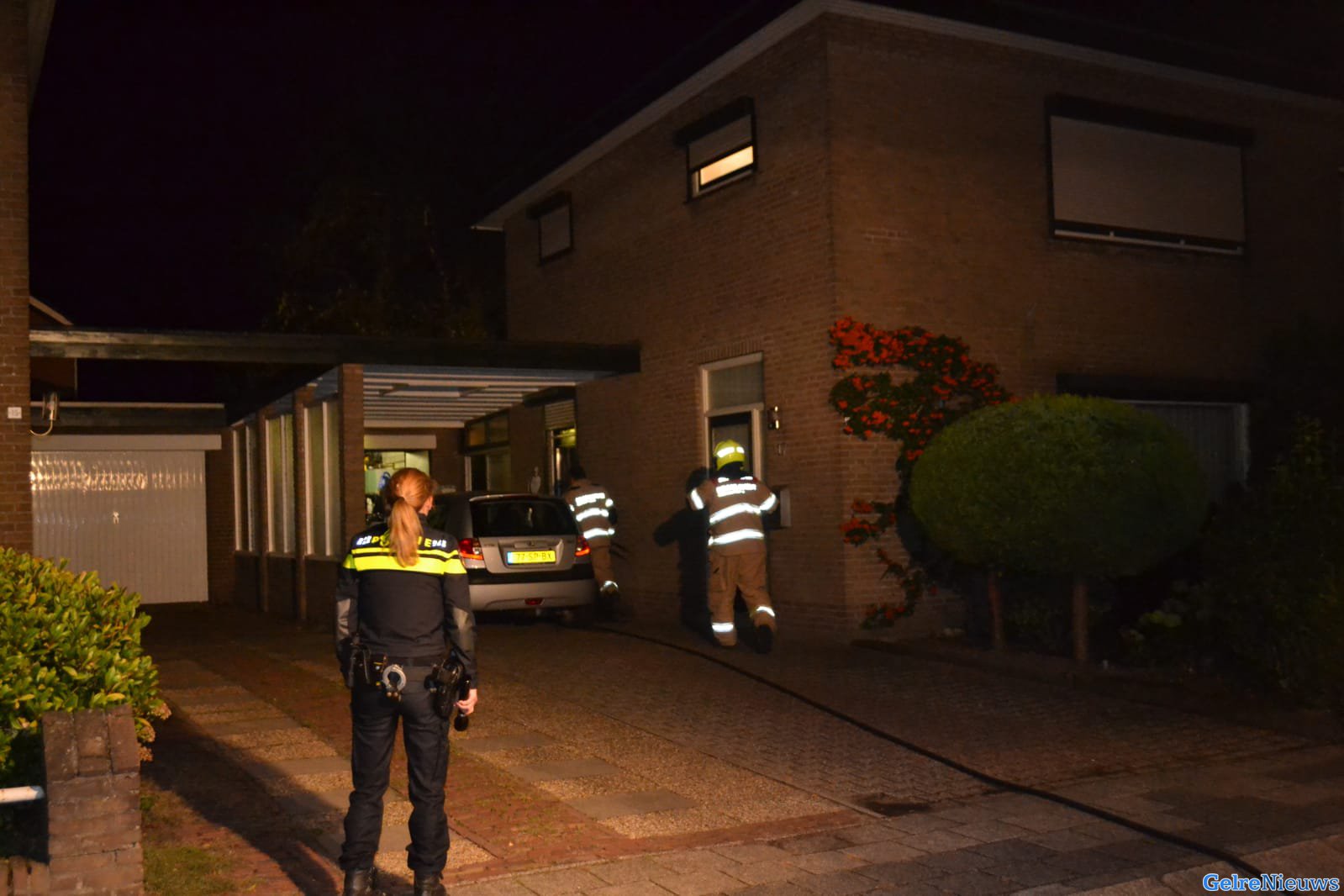 Schuur nabij woning in brand door vuurkorf in Huissen