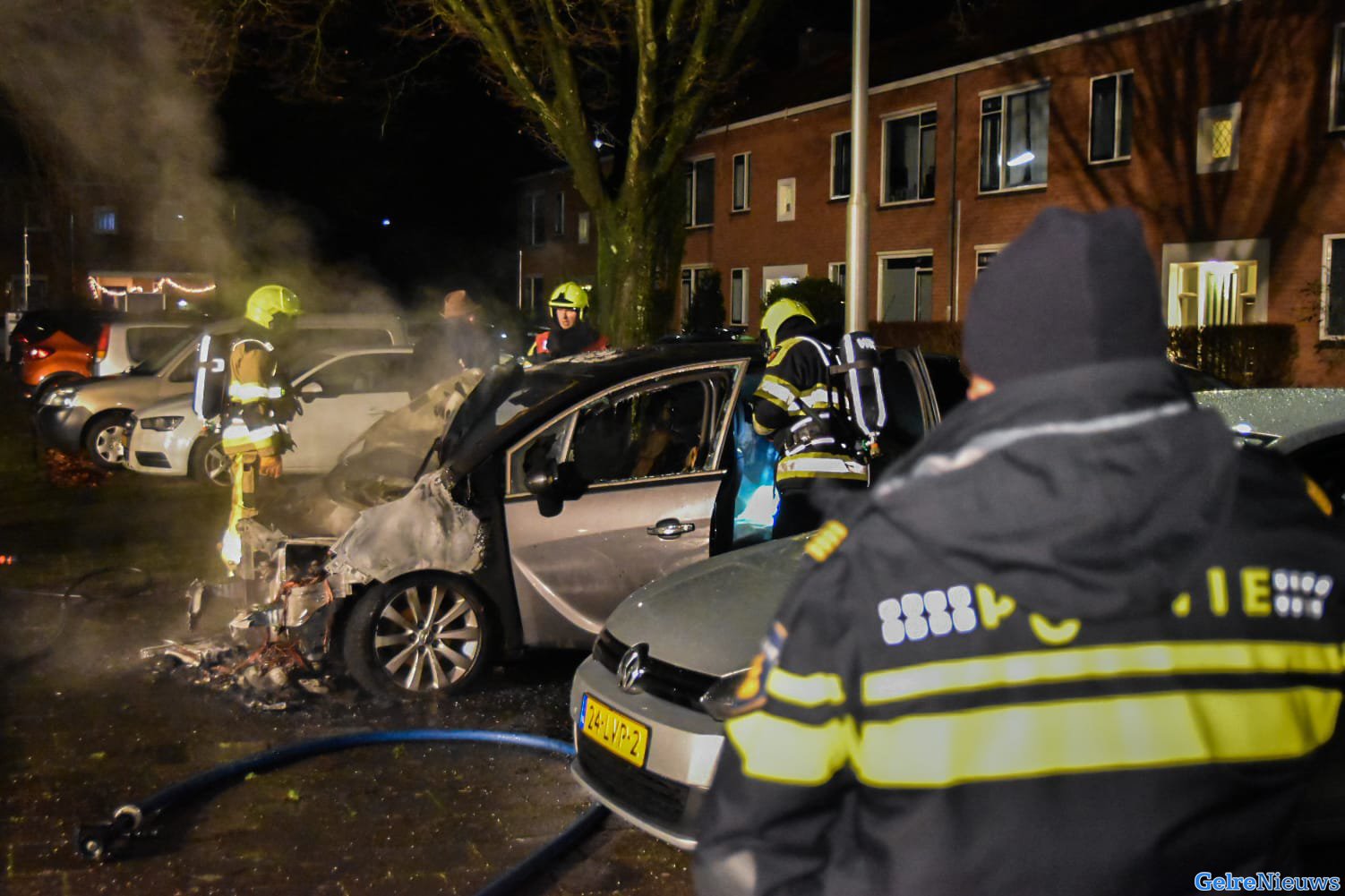 Auto verwoest door brand in Nijmegen