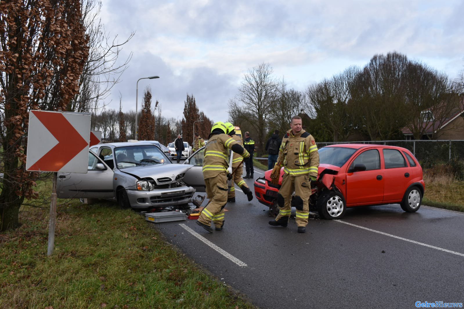 Gewonde en veel schade bij ongeval in Doornenburg