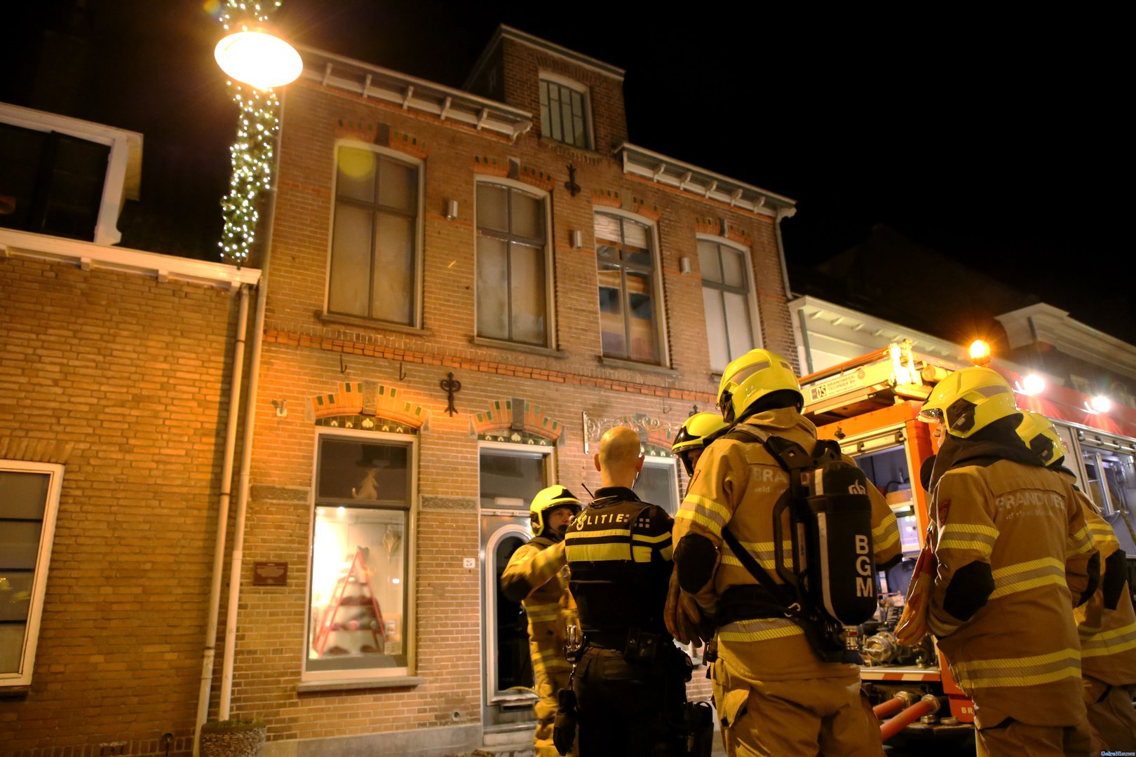 Brand gesticht bij winkel in centrum Huissen