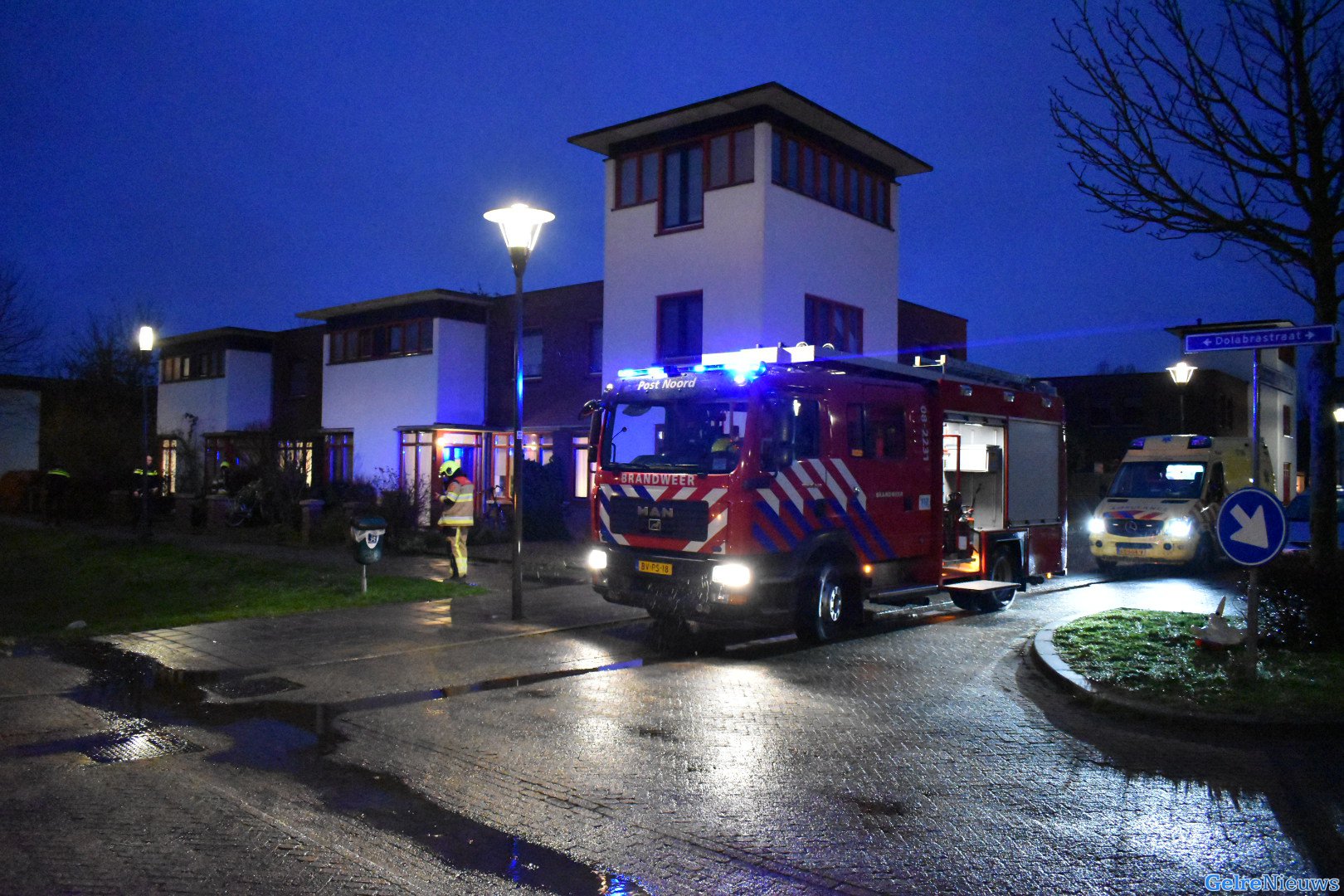 Vlam in de pan bij woning in Nijmegen: bewoner ademt rook in