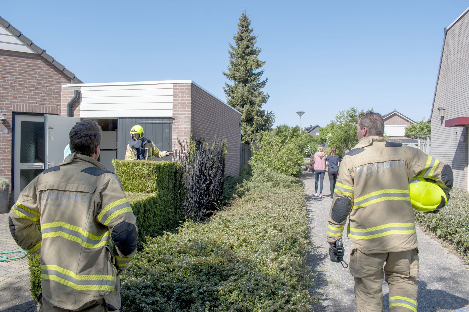 Onkruidbrander zet haag in brand in Gendt