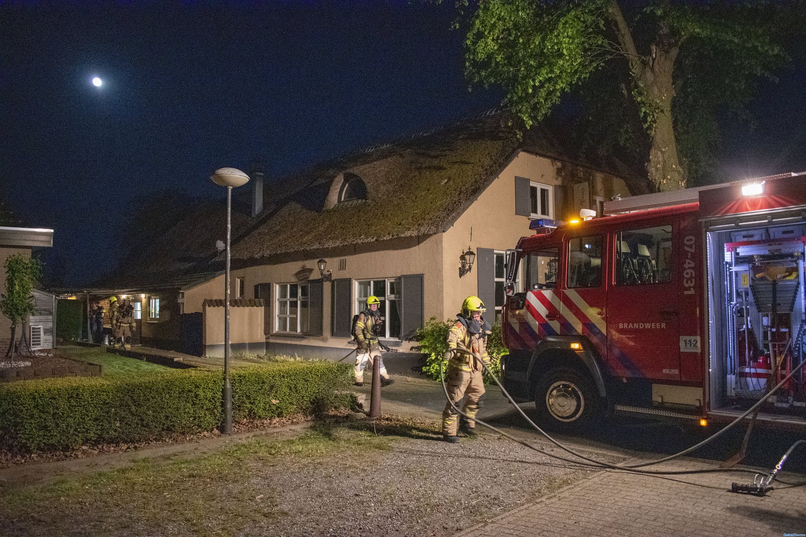 Brand naast herberg “De Hoeve” in Huissen