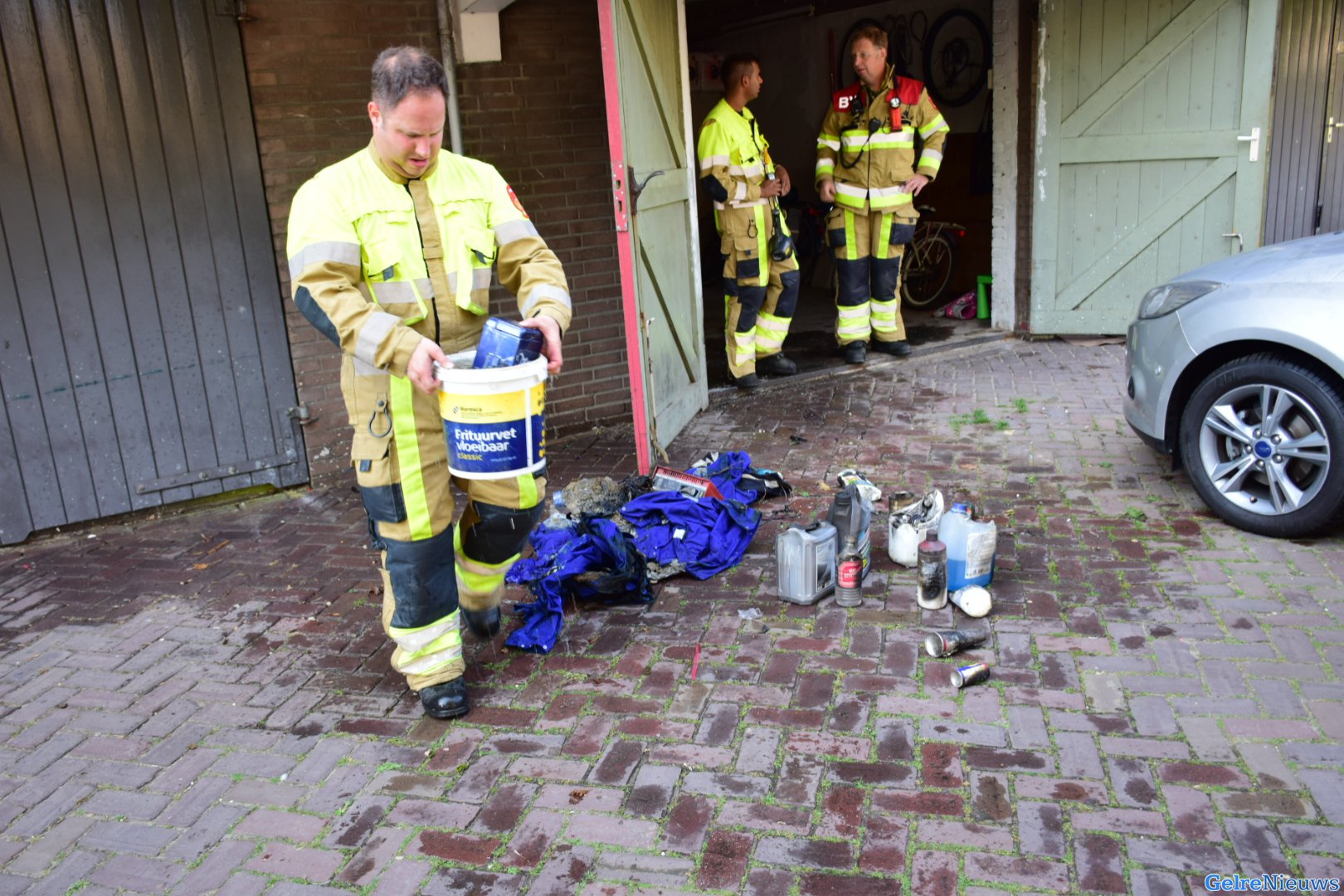 Accu ontploft in garage onder flat in Nijmegen