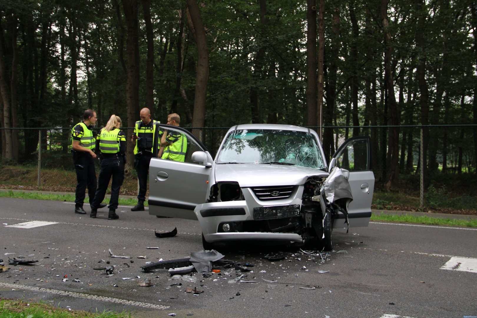 Gewonde bij frontale botsing in Loenen