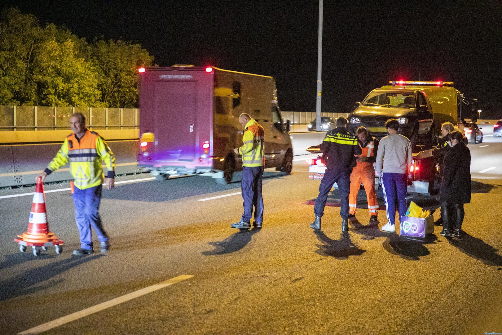 Aanrijding op A50 bij Heteren: twee rijstroken afgesloten