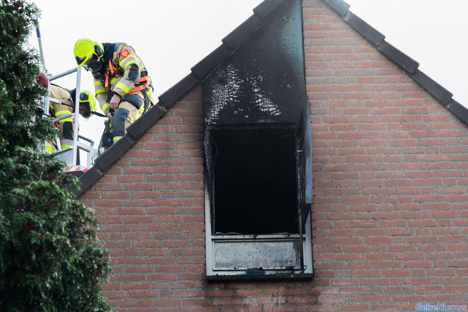 Woning onbewoonbaar na korte felle brand Nijmegen