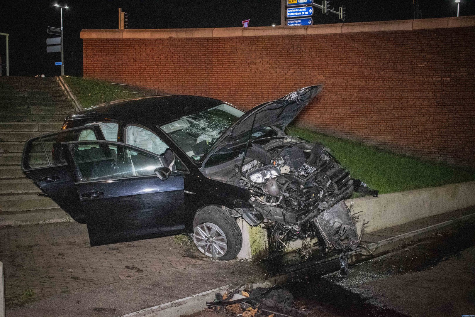 Arnhemmer met ballon achter het stuur crasht in Nijmegen