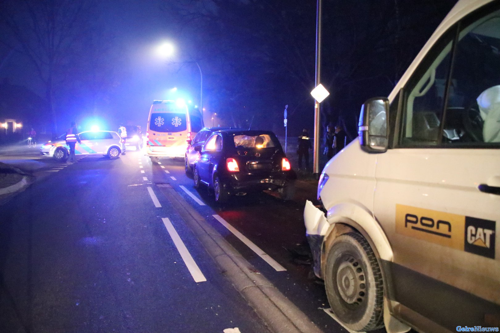 Kettingbotsing in Loenen: één gewonde en meerdere auto’s afgesleept