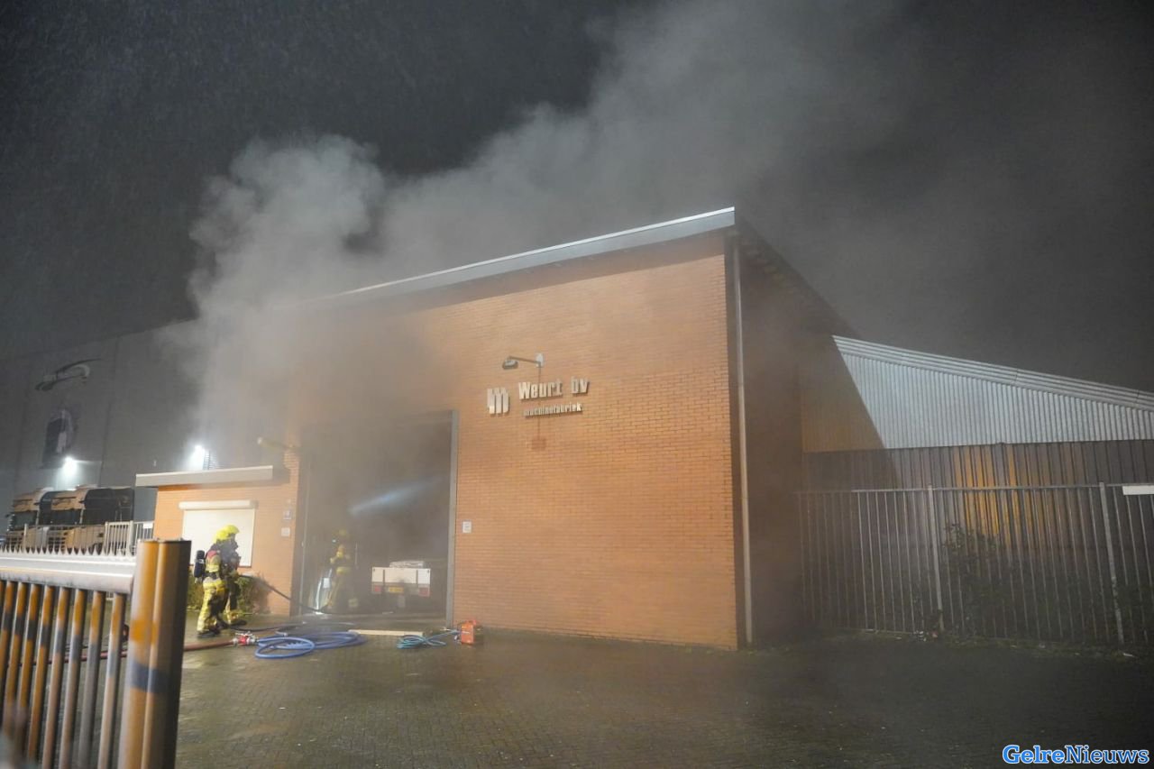 Brand op industrieterrein in Weurt