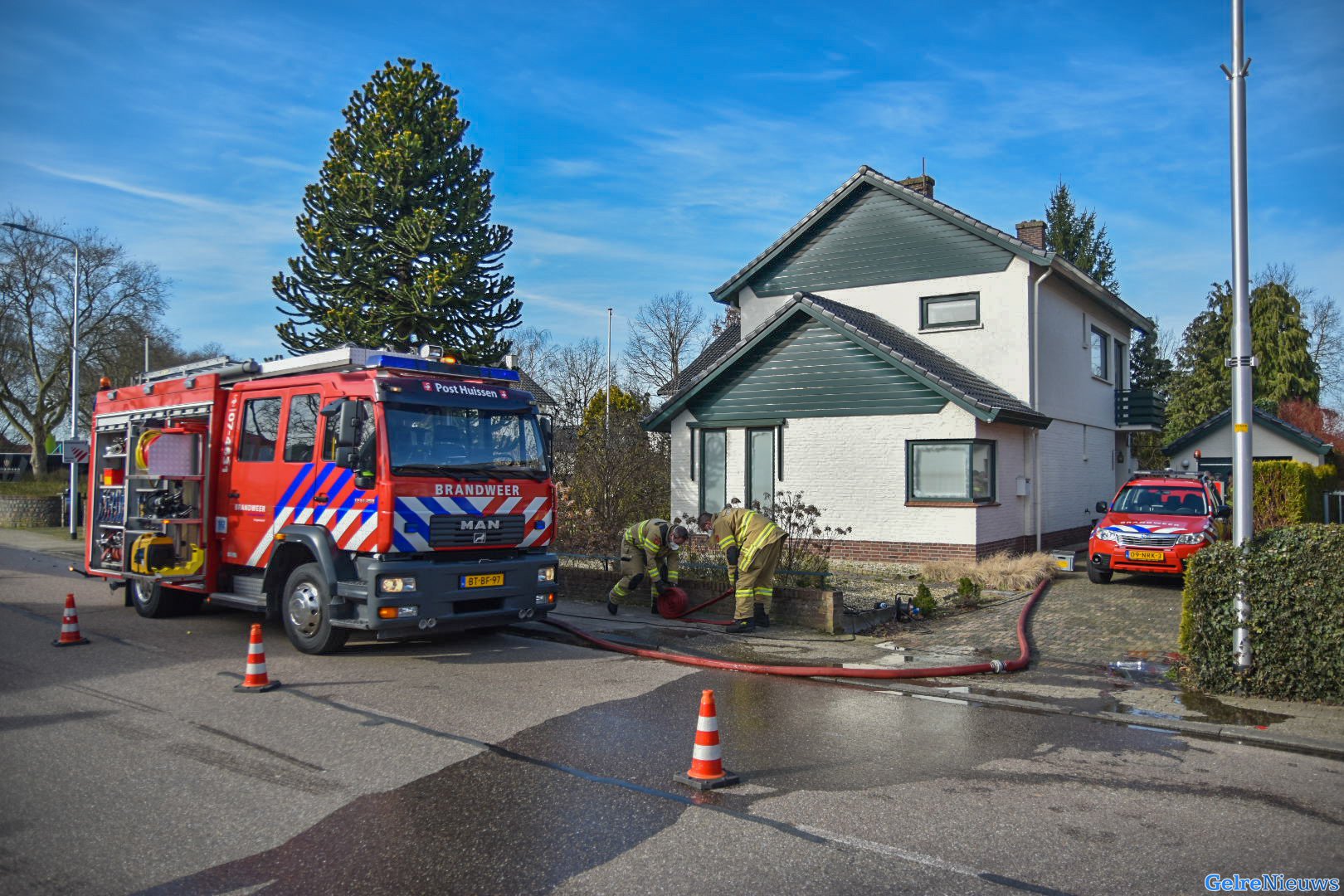 Twee meter water in kelder van woning in Huissen