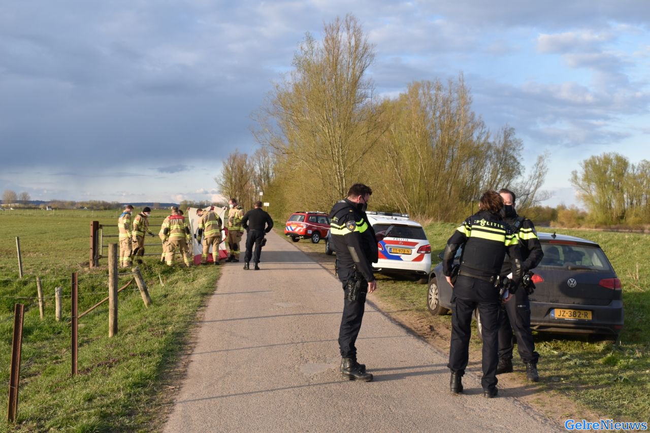 Lichaam aangetroffen naast auto in Huissen