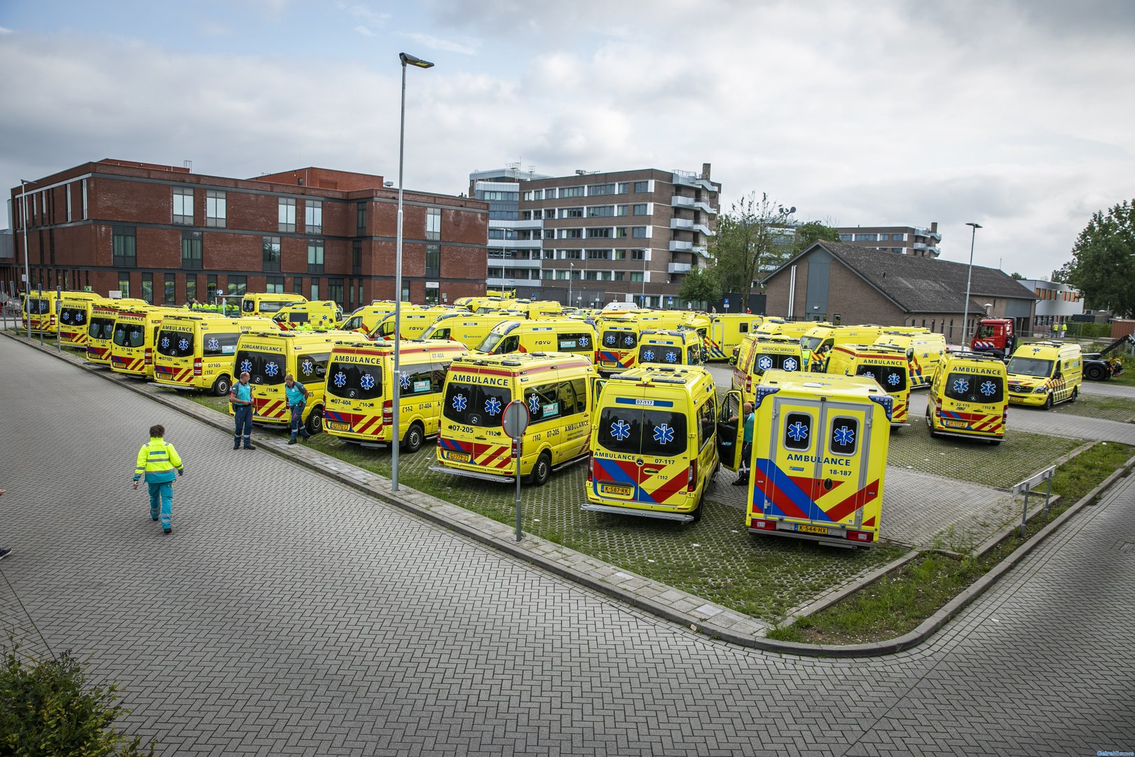 Patiënten uit Limburgs ziekenhuis vervoerd naar Gelderland