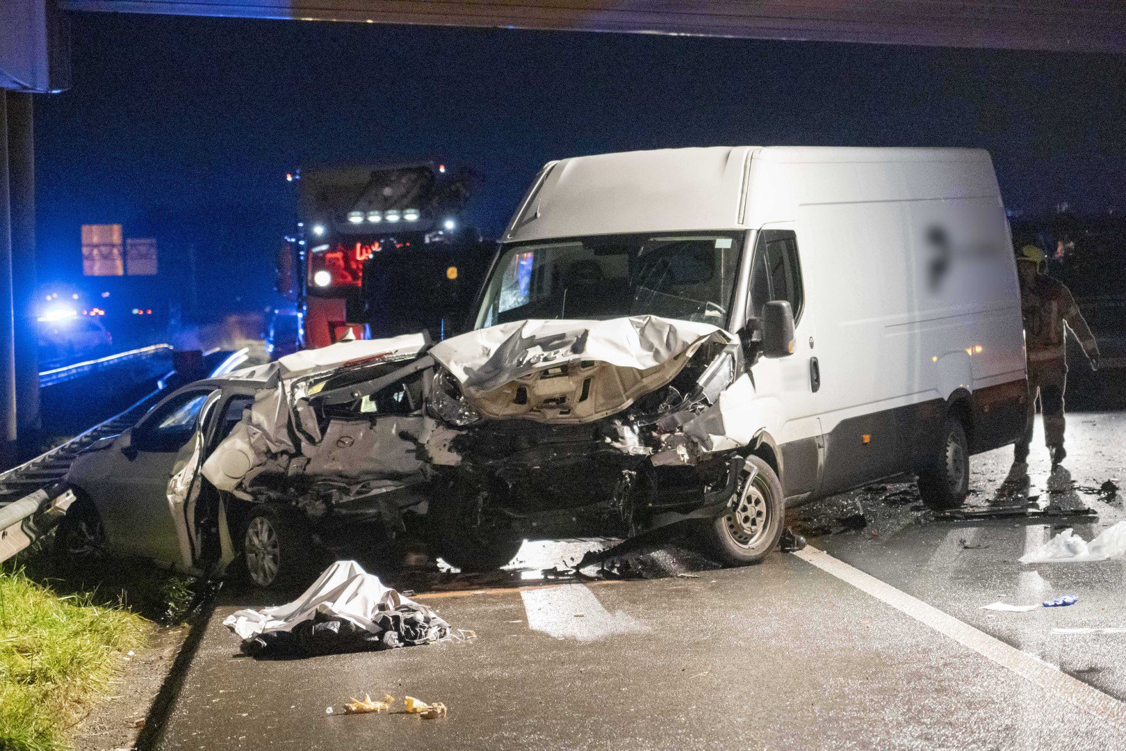 Oma en opa overleden ongeval A325, kleinkind in kritieke toestand