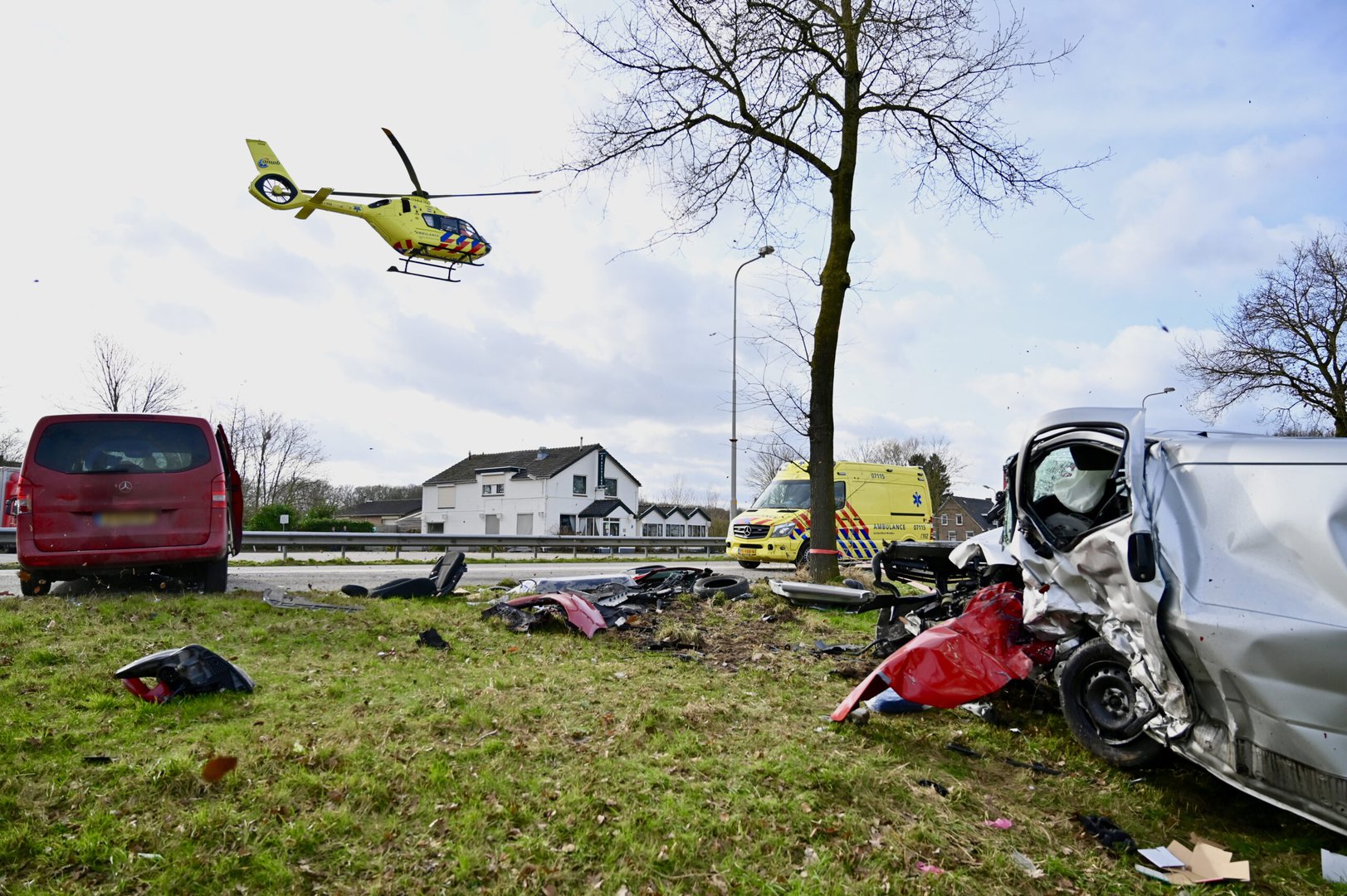 Zware crash in Beek eist één leven en een zwaargewonde