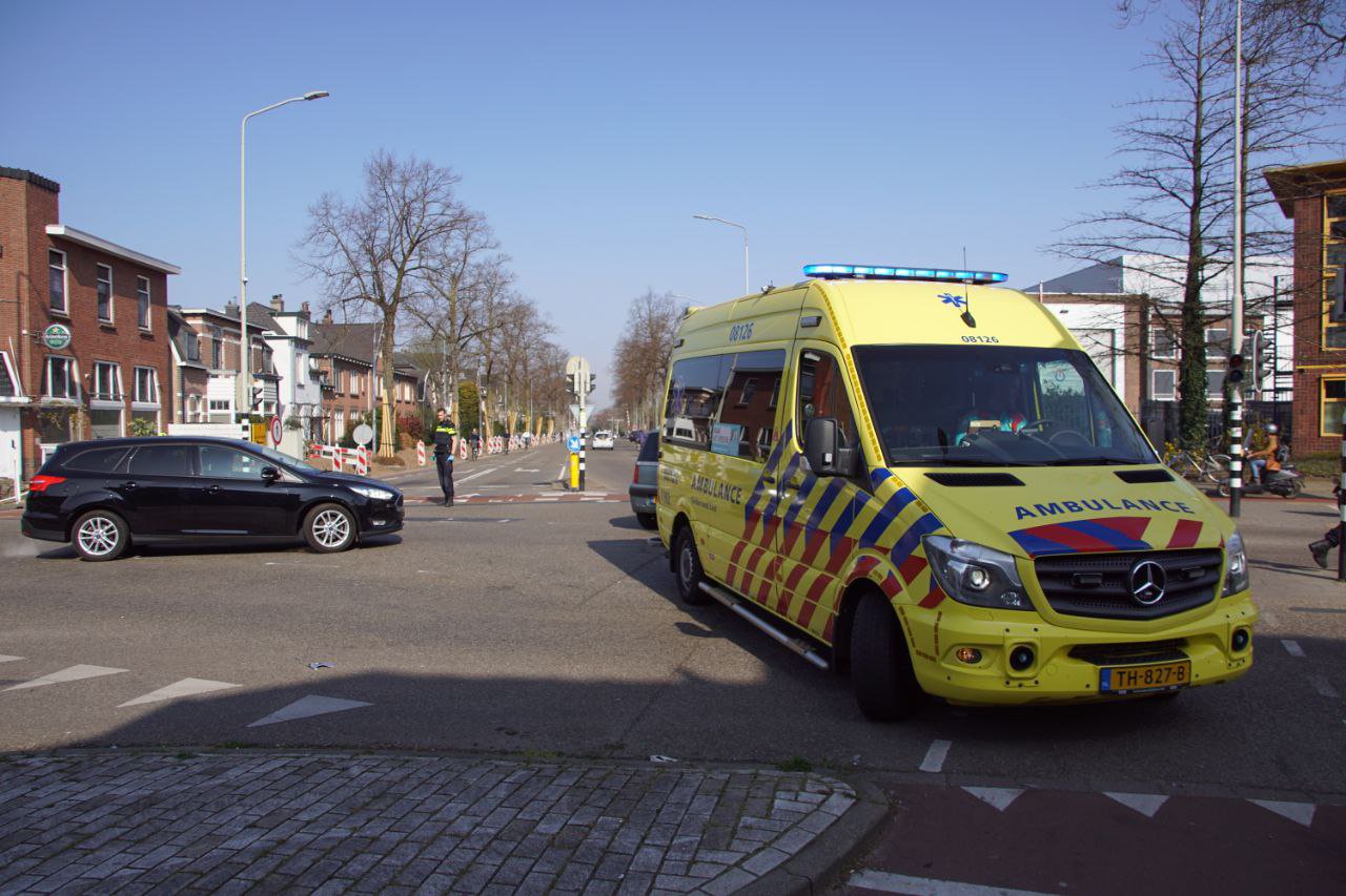 Gewonde bij aanrijding op kruising in Nijmegen