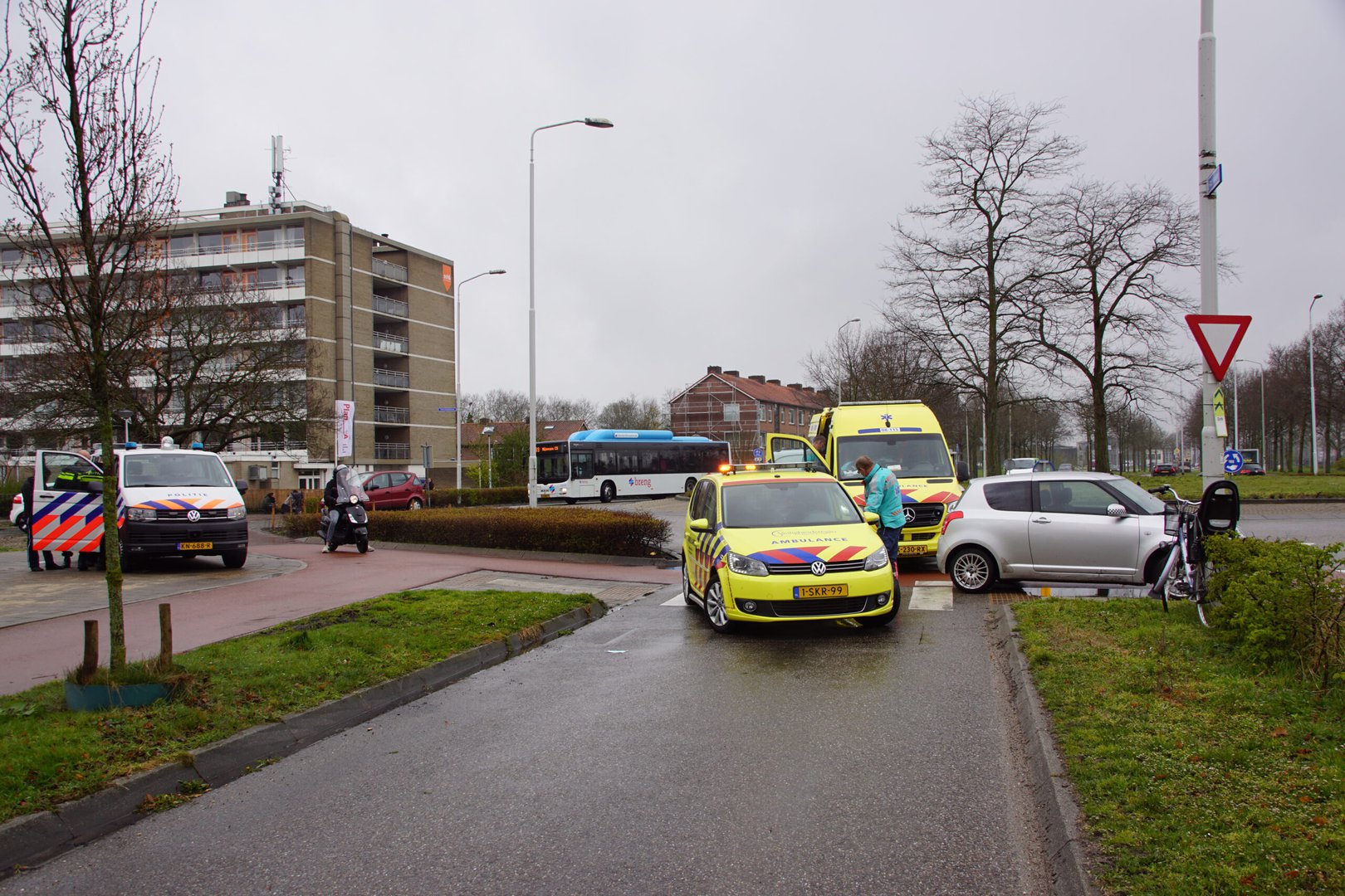 Fietser raakt gewond bij aanrijding op rotonde in Nijmegen