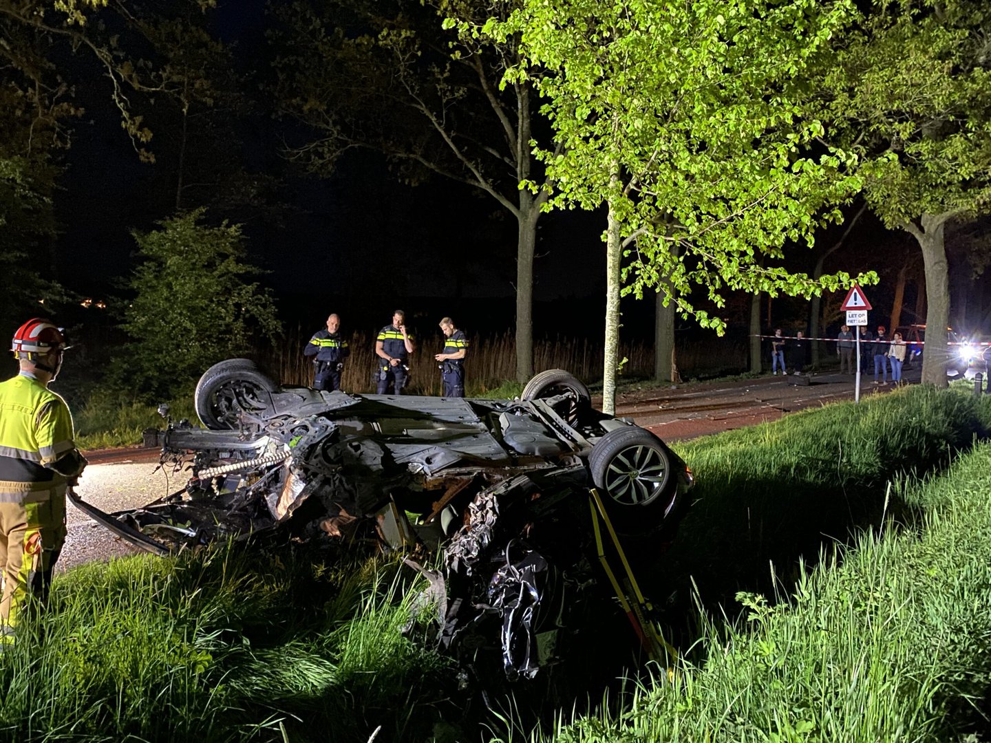 Zware crash in Groesbeek, bestuurder bevrijdt door brandweer