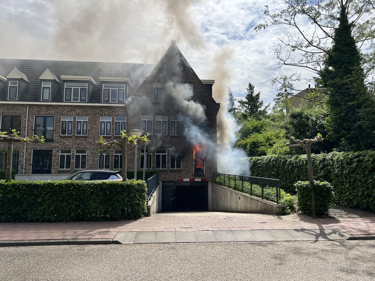 Dode bij uitslaande brand in Ermelo