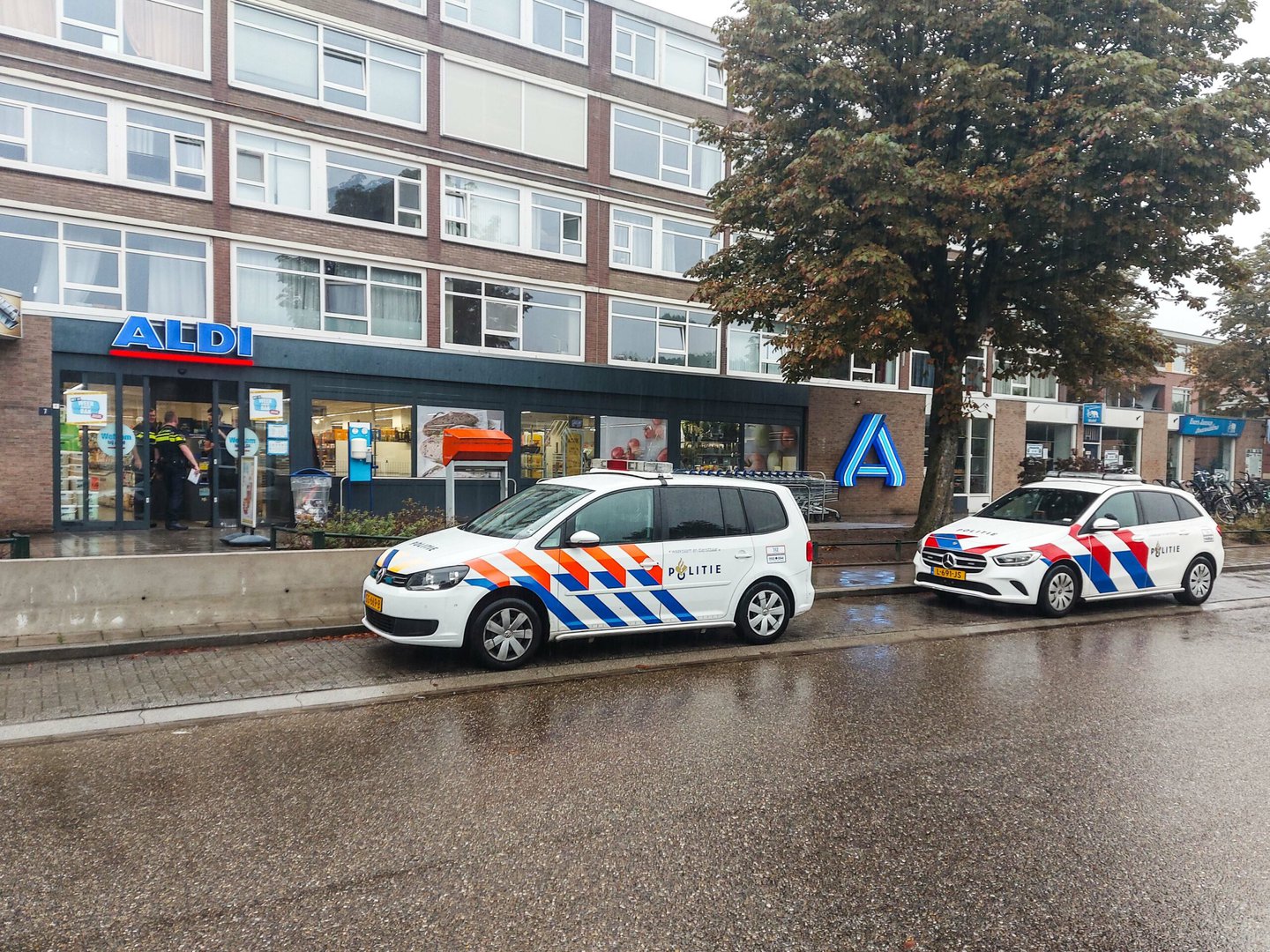 Politie doet onderzoek naar overval op supermarkt