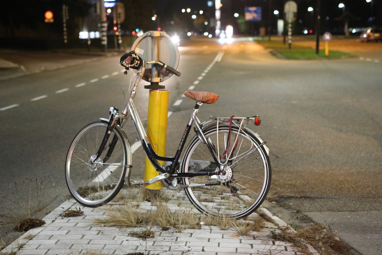 Minderjarig meisje geschept tijdens oversteken in Nijmegen