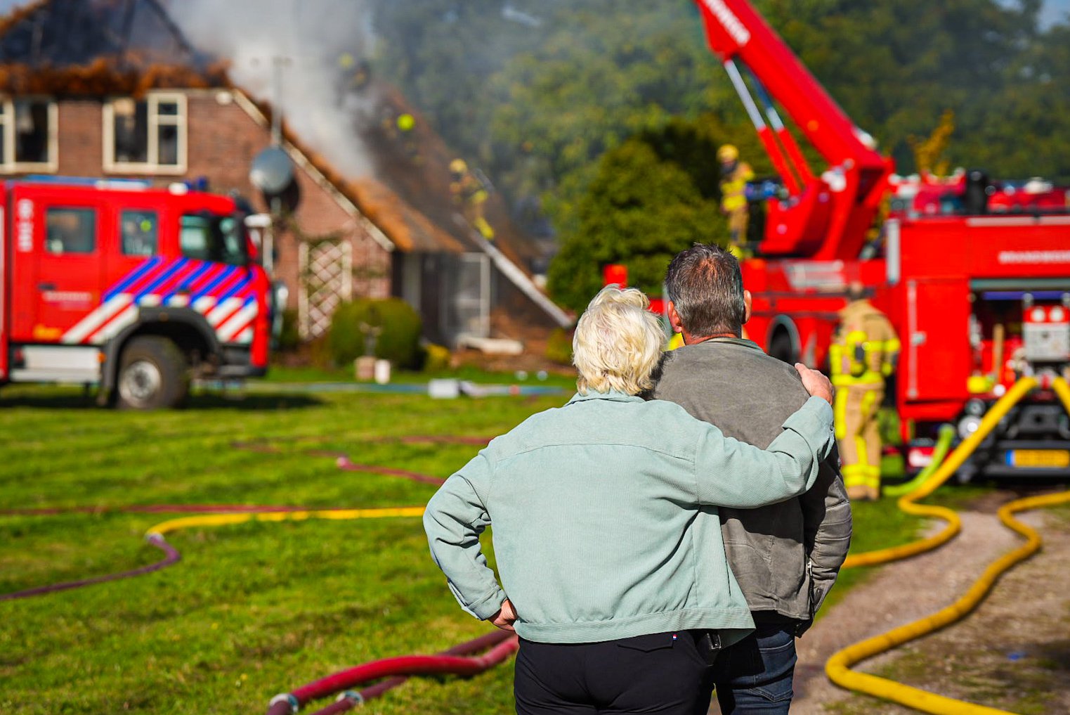 Grote brand verwoest woonboerderij