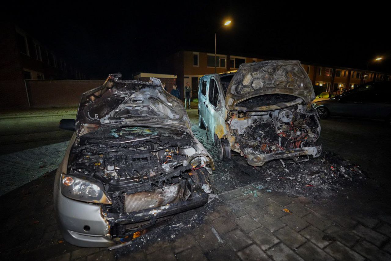 Opnieuw auto’s verwoest door brand Doetinchem