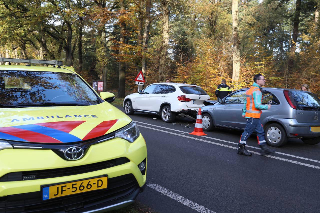 Gewonde bij ongeval, kindje krijgt traumabeer