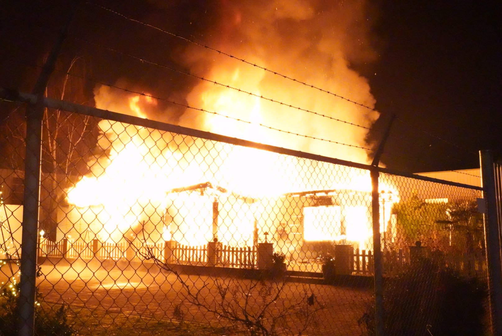 Chalet volledig uitgebrand in Zutphen