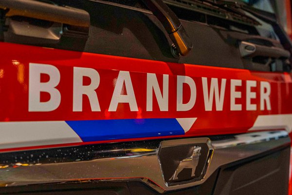 Bewoner overleden na felle brand in woning