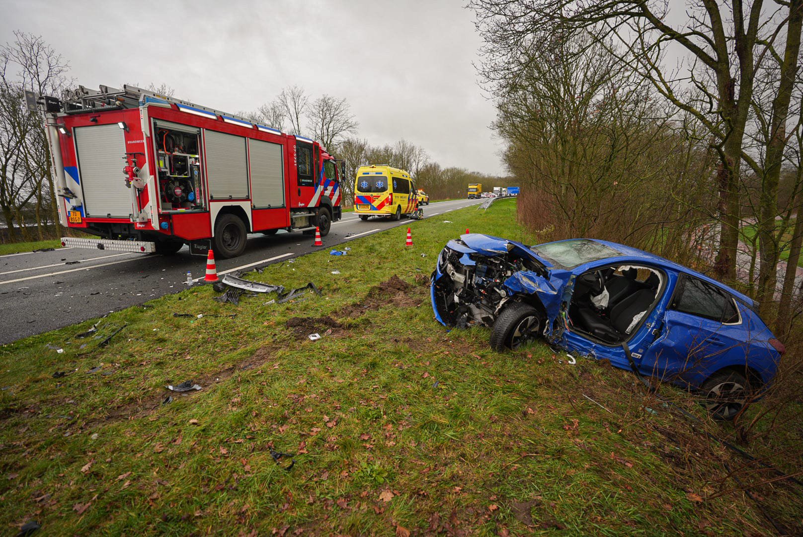 UPDATE: Twee gewonden bij frontale aanrijding op N338 Doesburg