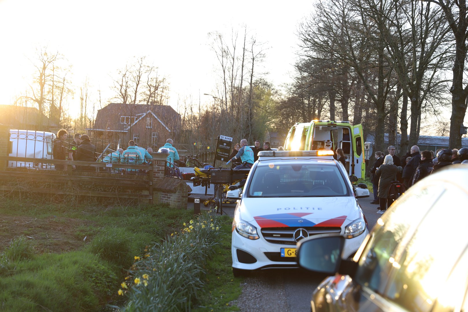 Brommerrijder ernstig gewond na ongeval met bestelwagen