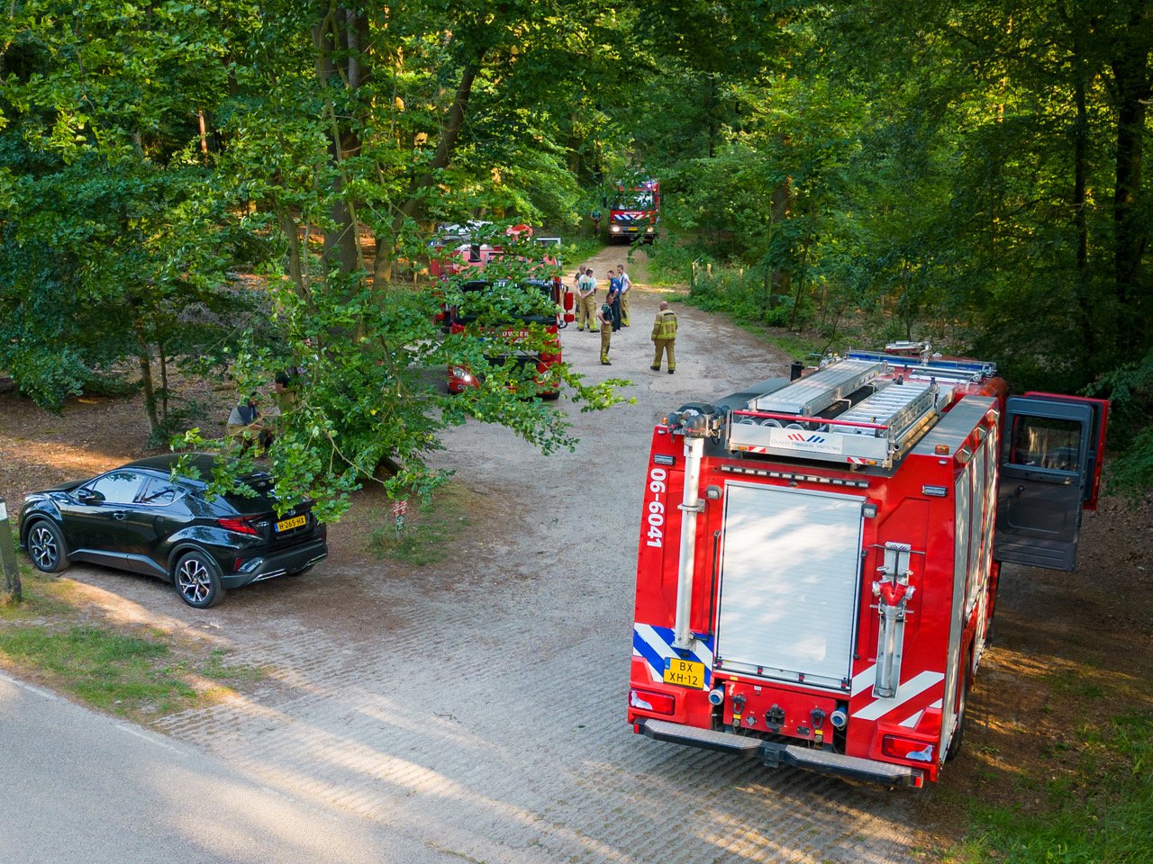 Wandelaars voorkomen grote bosbrand