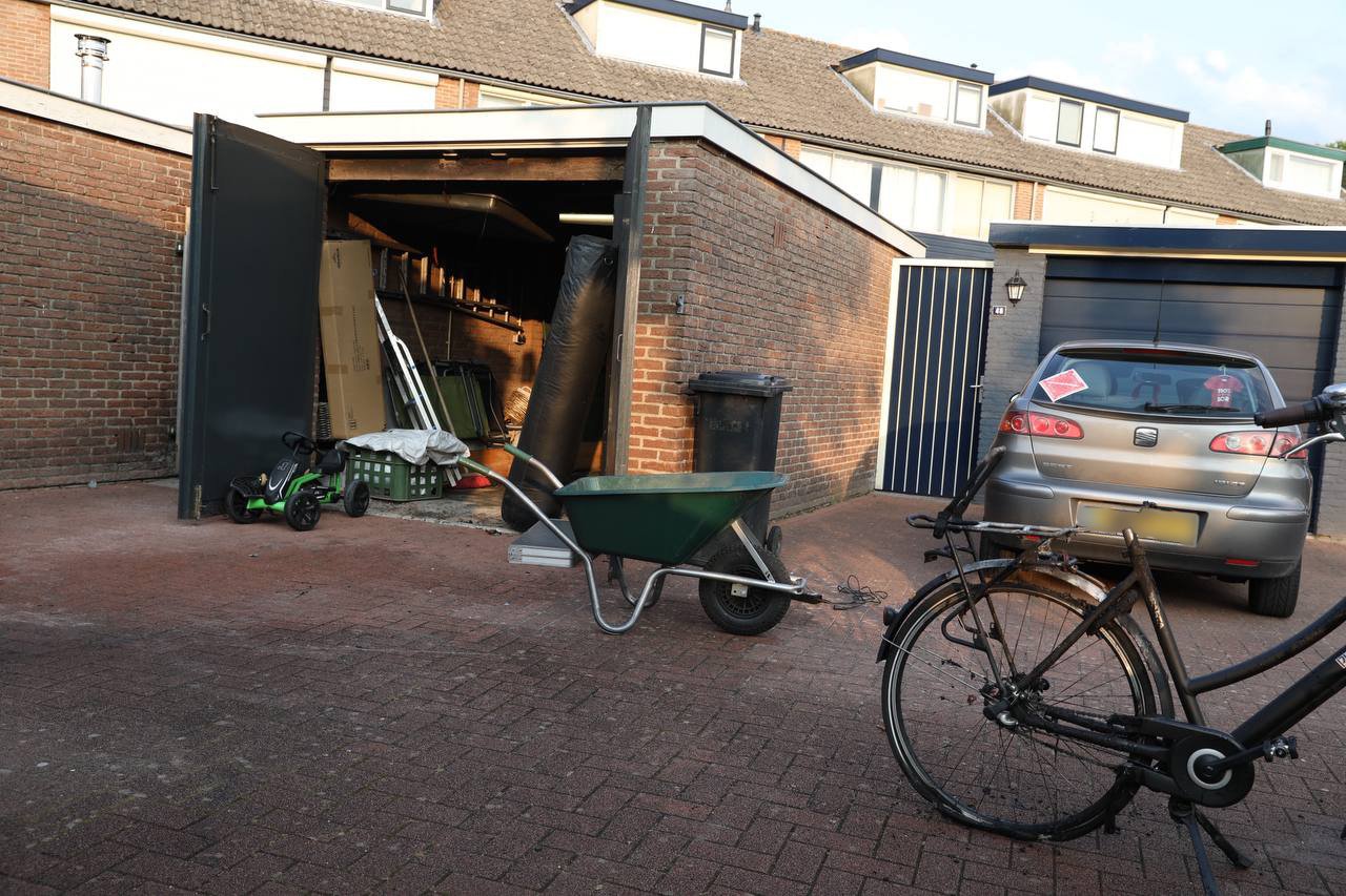 Schade door brand in schuur, na vlamgevatte fiets