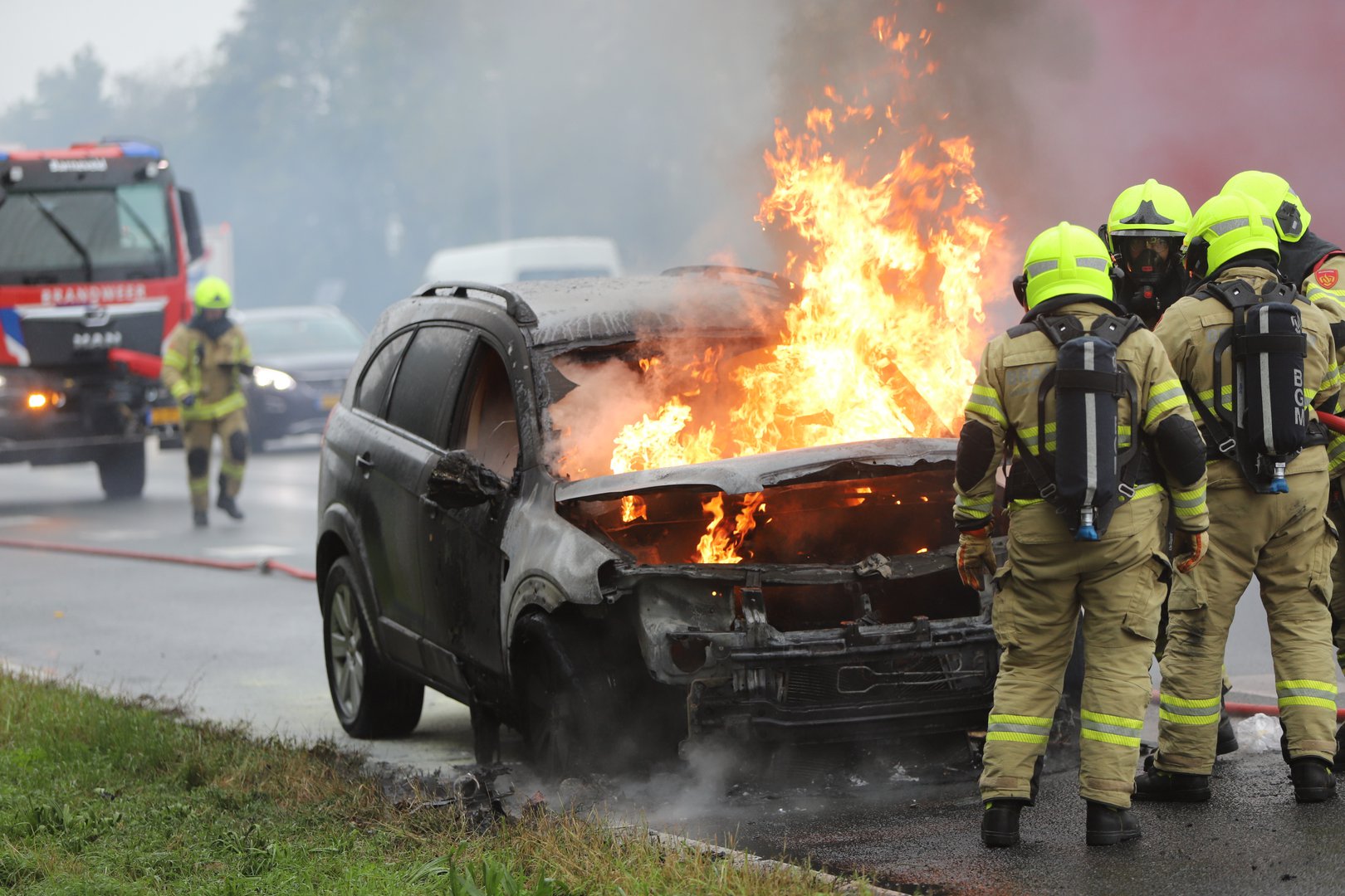 Lange file door felle autobrand op A1 bij Barneveld