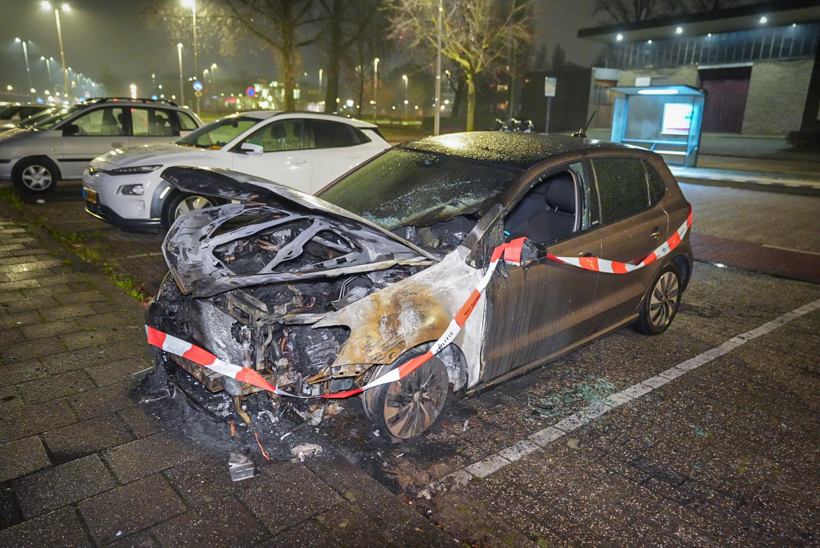 Twee autobranden in Arnhemse wijk