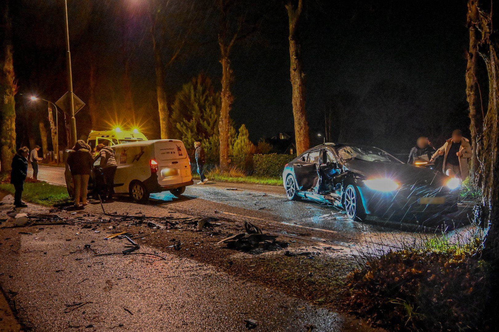 Twee gewonden bij ernstig ongeval