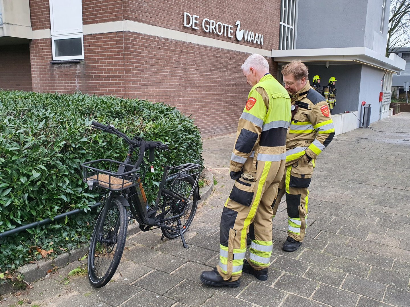 Flat deels ontruimt na brand in berging