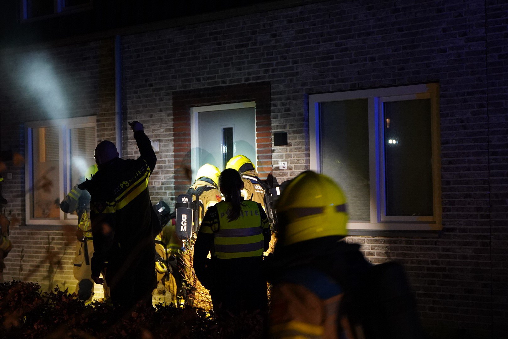 Buren reageren op rookmelder en voorkomen ernstige woningbrand