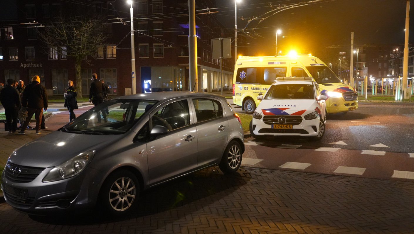 Fietser aangereden op rotonde in Arnhem