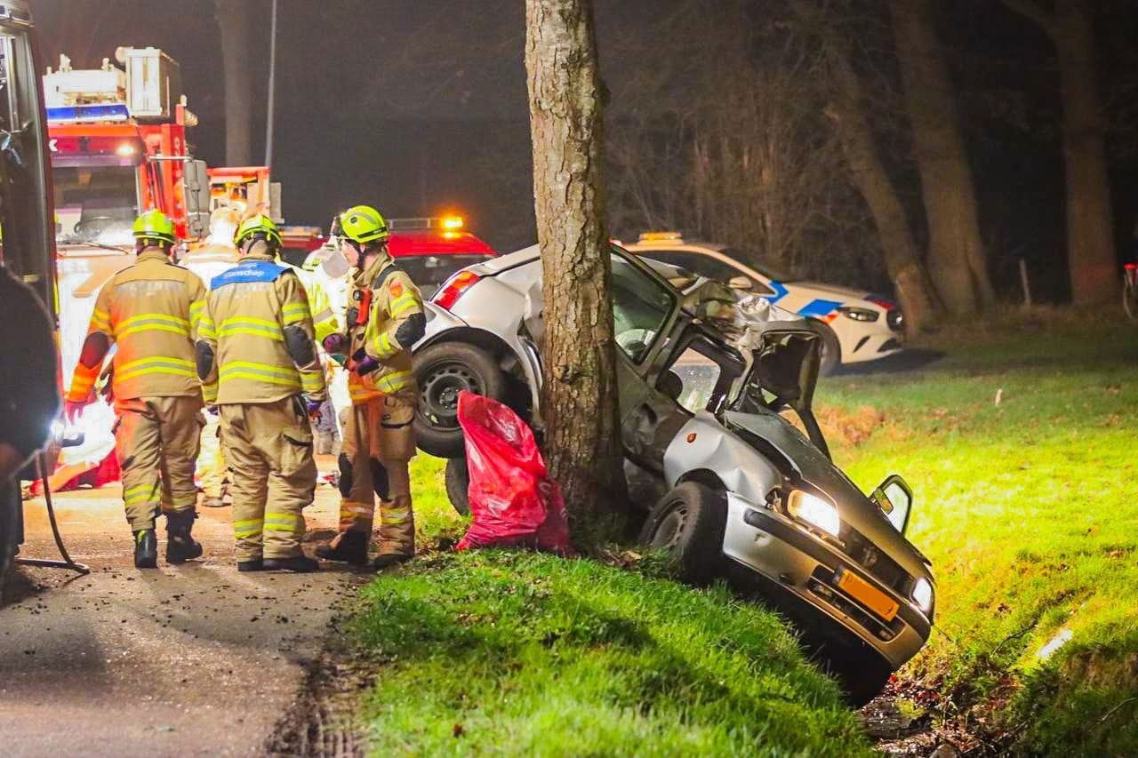 Automobilist (18) alsnog overleden na ernstig ongeval